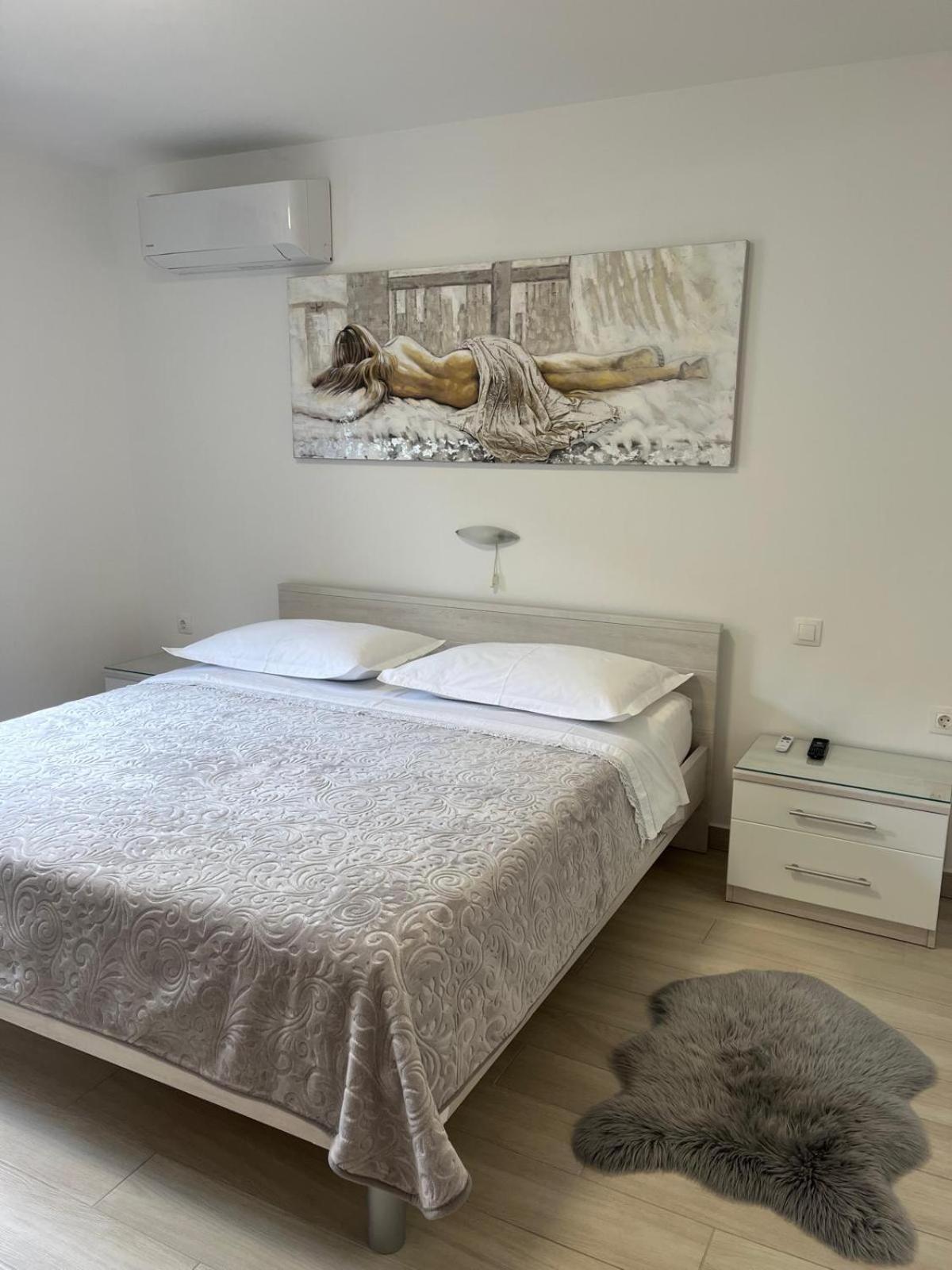 Apartman Tessa Вела Лука Екстериор снимка
